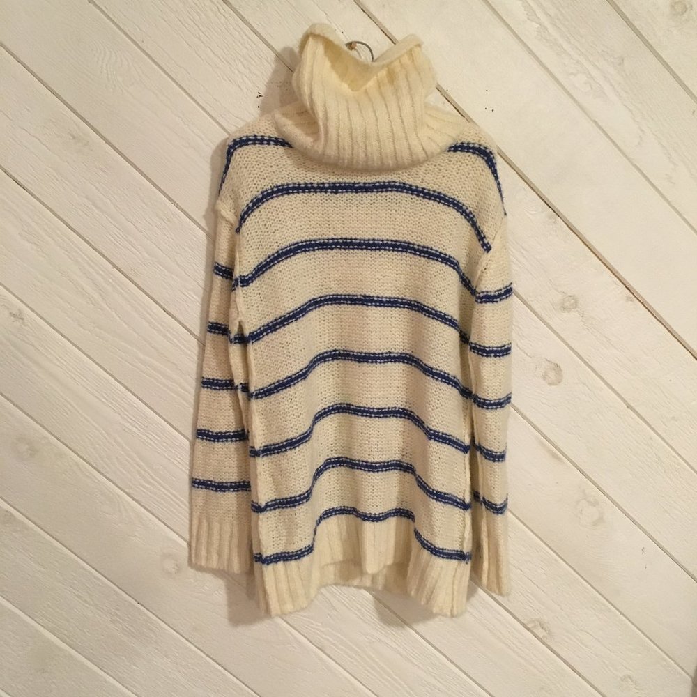 Urban Outfitters Off white sweater with blue stripes